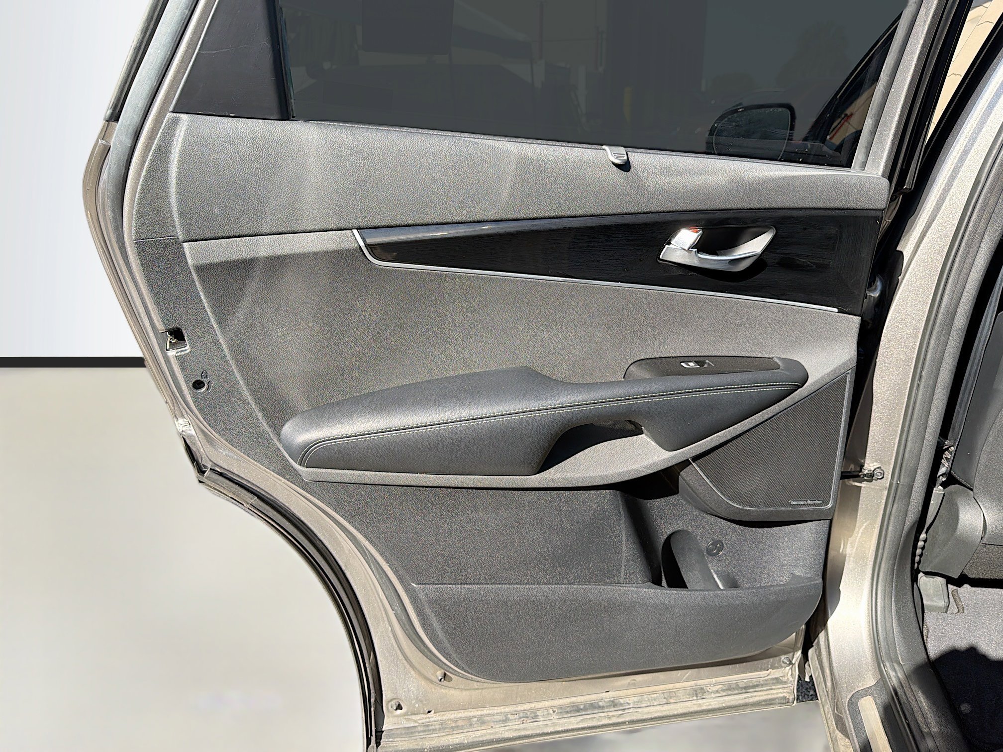 Used 2019 Kia Sorento SX image 44