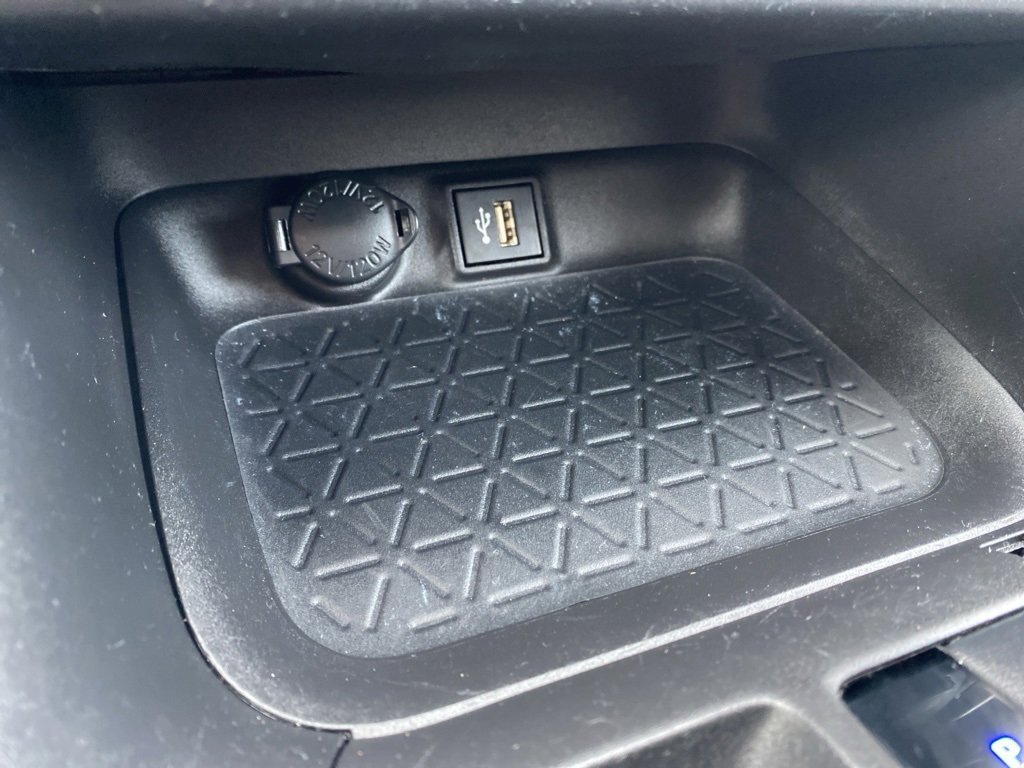 Used 2023 Toyota RAV4 XLE Premium image 34