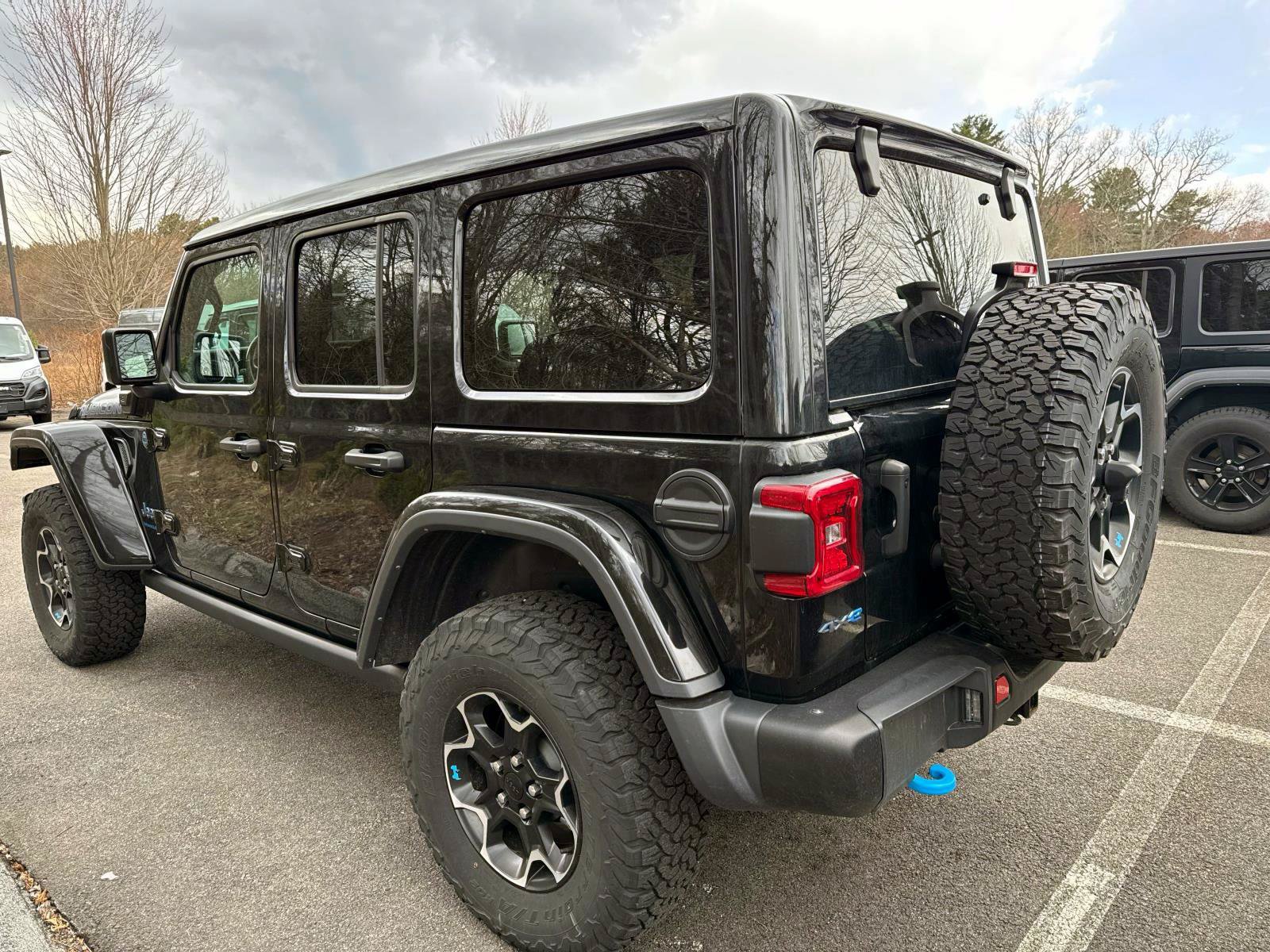 Used 2023 Jeep Wrangler Unlimited Rubicon 4xe w/ Steel Bumper Group AWD/4WD image 24