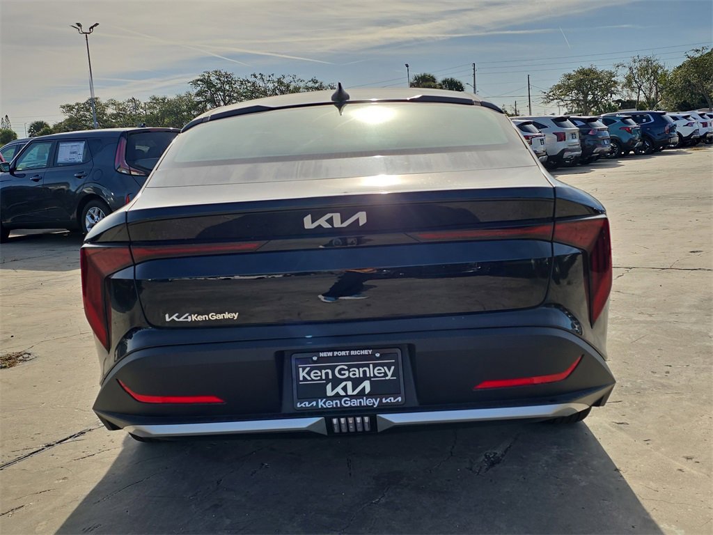 New 2025 Kia K4 LXS image 7