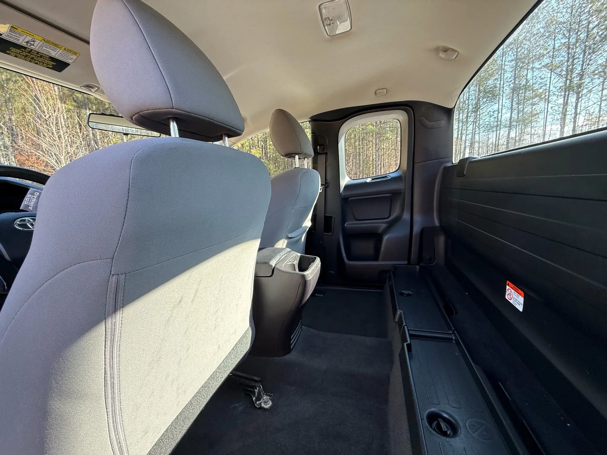 Used 2016 Toyota Tacoma SR image 18