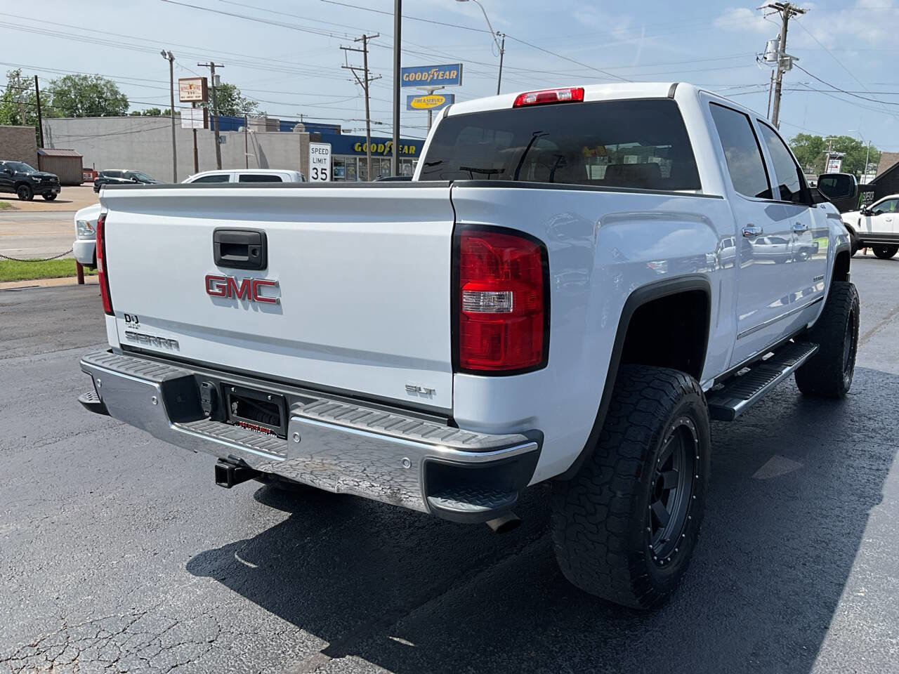 Used 2014 GMC Sierra 1500 SLT w/ SLT Crew Cab Value Package AWD/4WD image 5