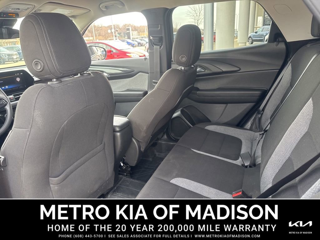 Used 2024 Chevrolet TrailBlazer LT AWD/4WD image 25