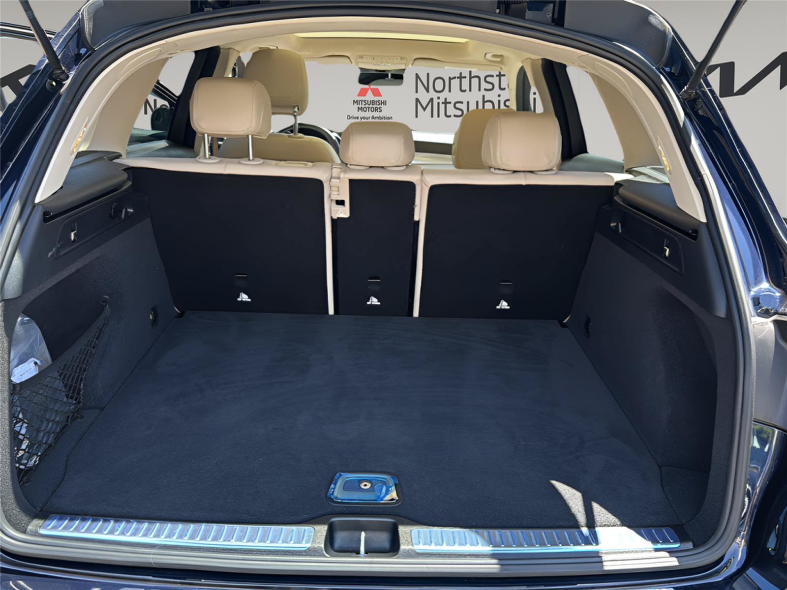 Used 2022 Mercedes-Benz GLC 300 4MATIC w/ Multimedia Package Lite image 22