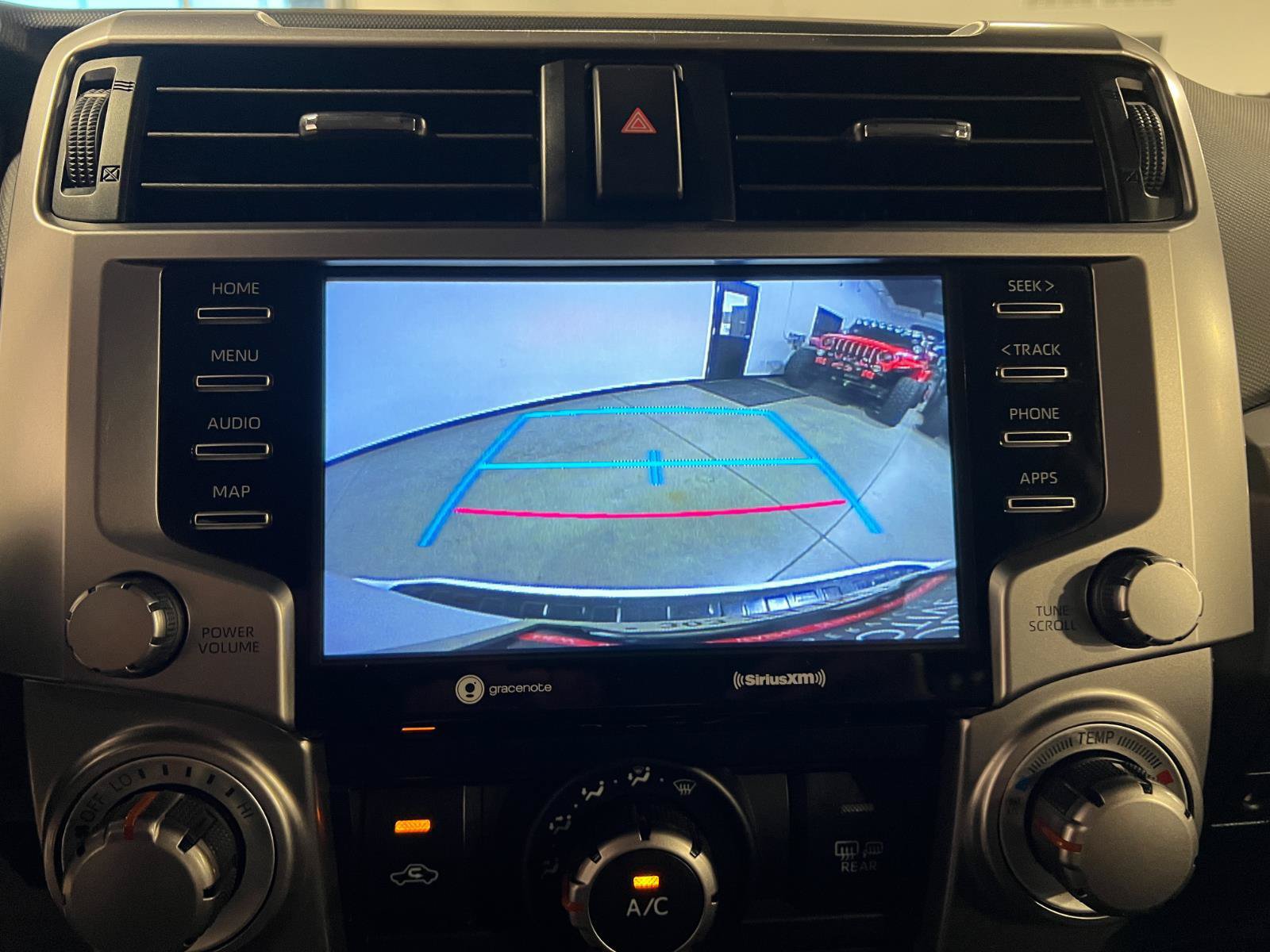 Used 2022 Toyota 4Runner SR5 AWD/4WD image 18
