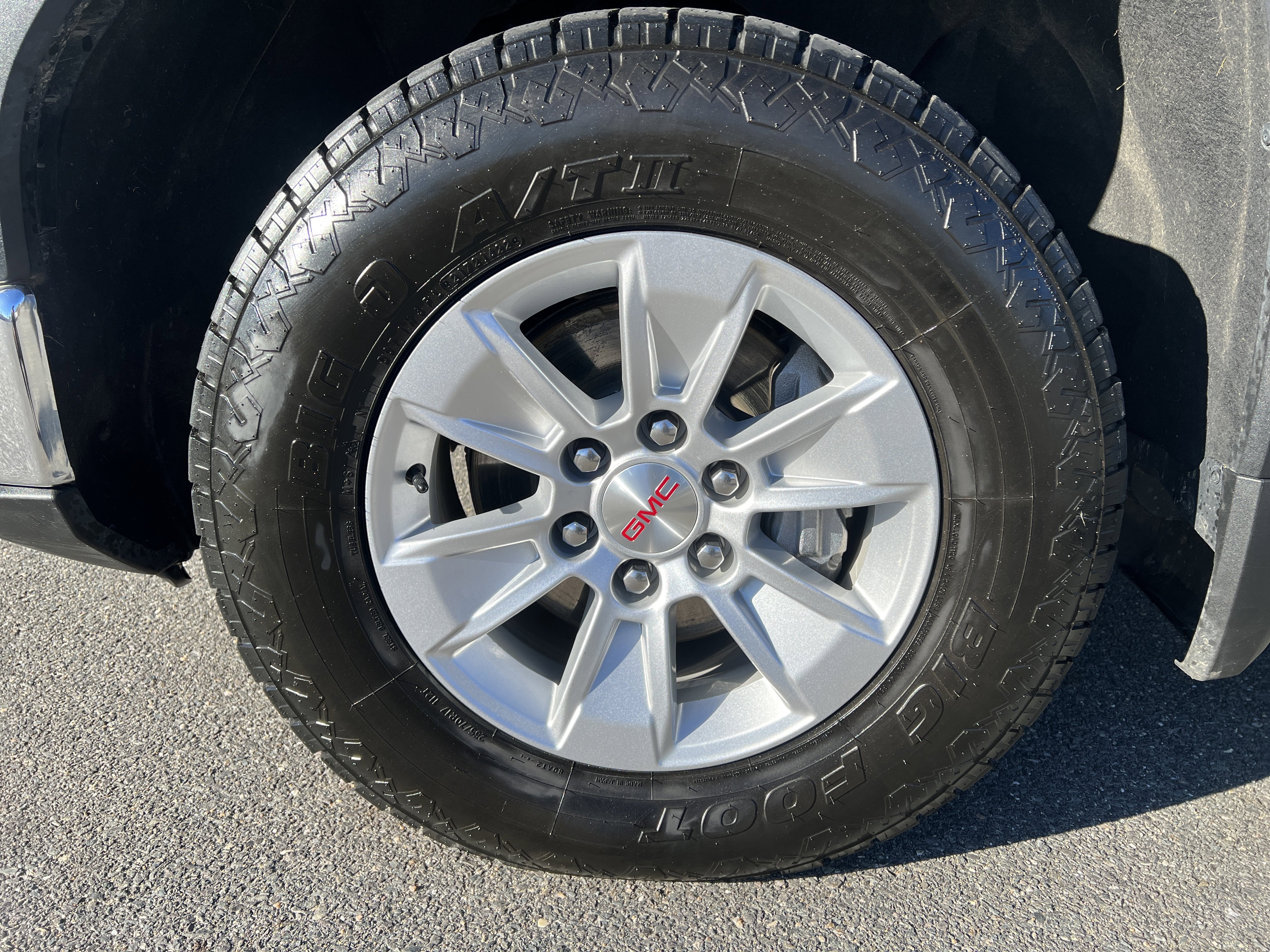 Used 2024 GMC Sierra 1500 SLE image 12