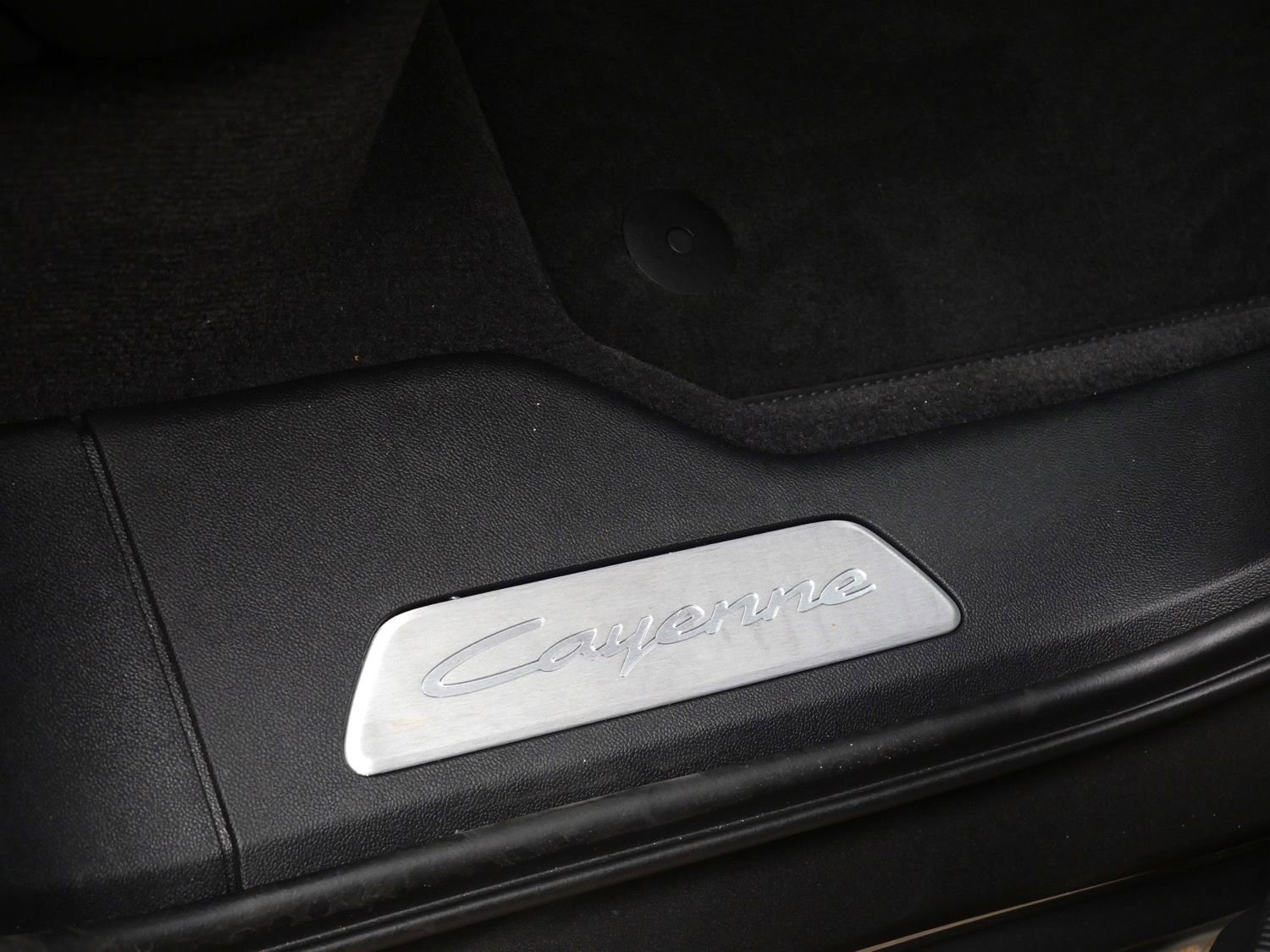 Used 2025 Porsche Cayenne S image 20