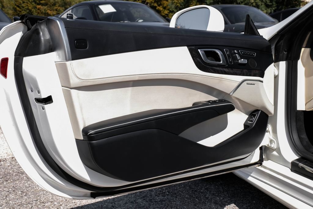 Used 2017 Mercedes-Benz SL 450 image 31