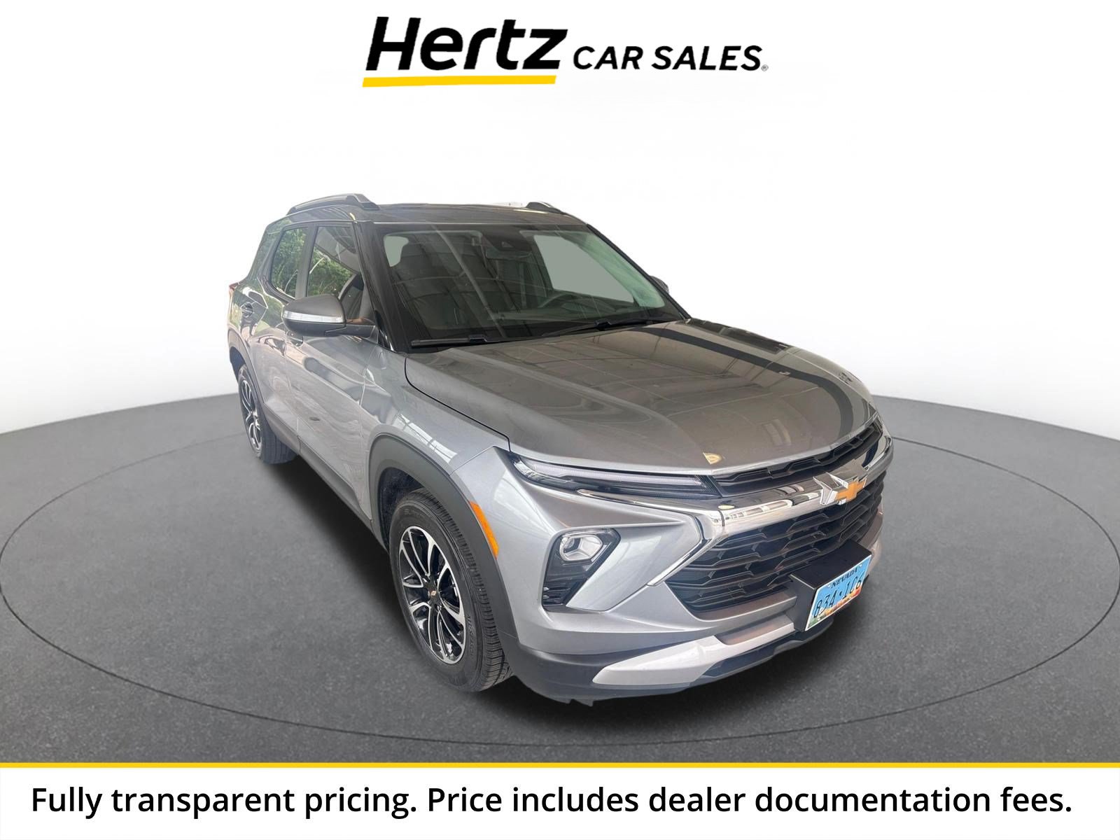 Used 2025 Chevrolet TrailBlazer LT FWD image 1