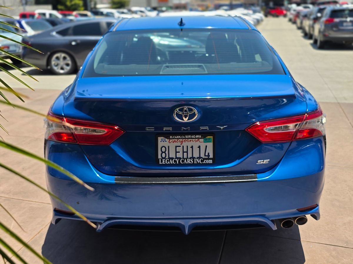 Used 2019 Toyota Camry SE FWD image 10