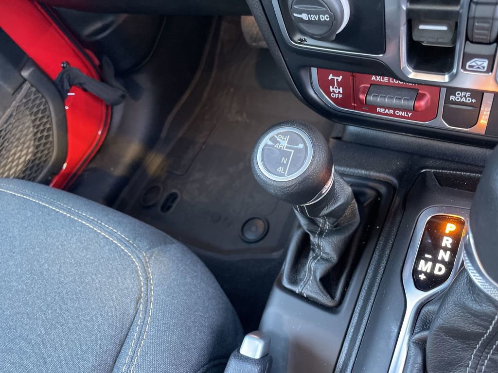 Used 2024 Jeep Gladiator Willys image 27