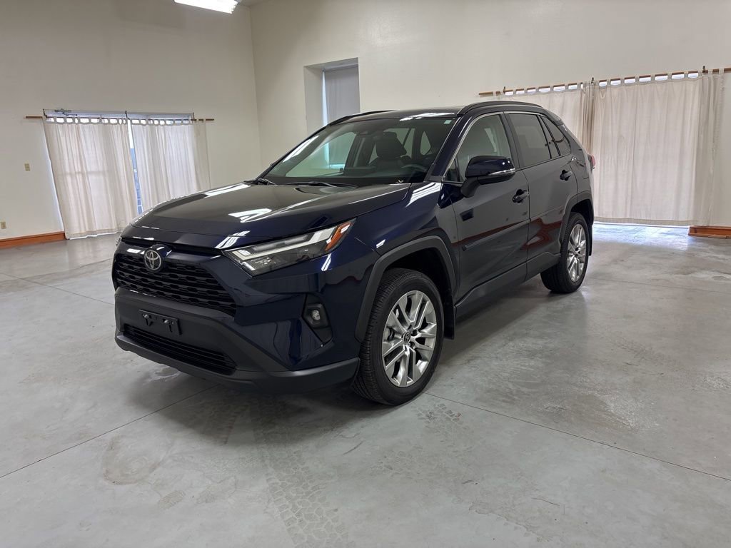 Used 2023 Toyota RAV4 XLE Premium AWD/4WD image 4