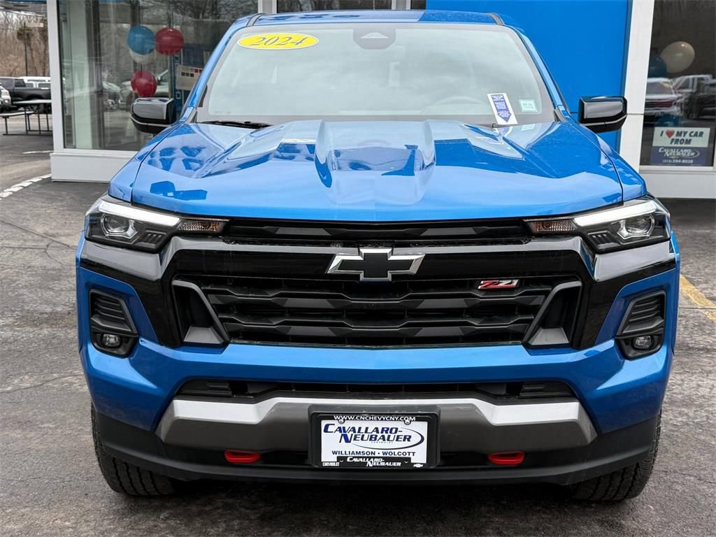 Used 2024 Chevrolet Colorado Z71 w/ Z71 Convenience Package 2 image 2