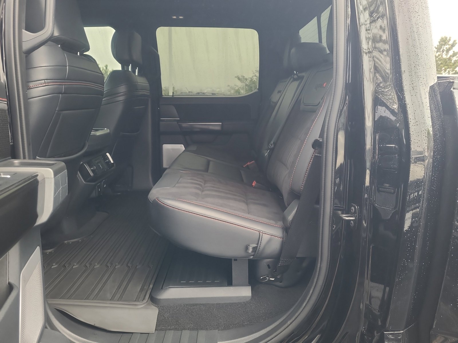 Used 2025 Ford F150 Raptor w/ Equipment Group 803A Raptor R AWD/4WD image 17