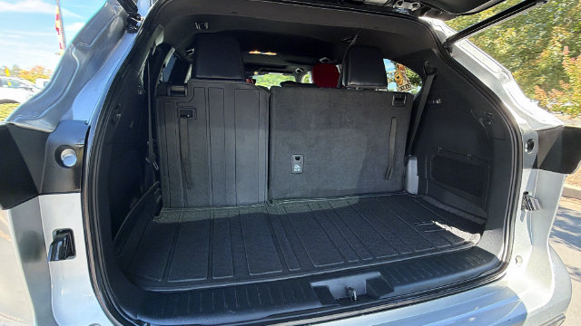 Used 2023 Toyota Highlander XSE AWD/4WD image 13