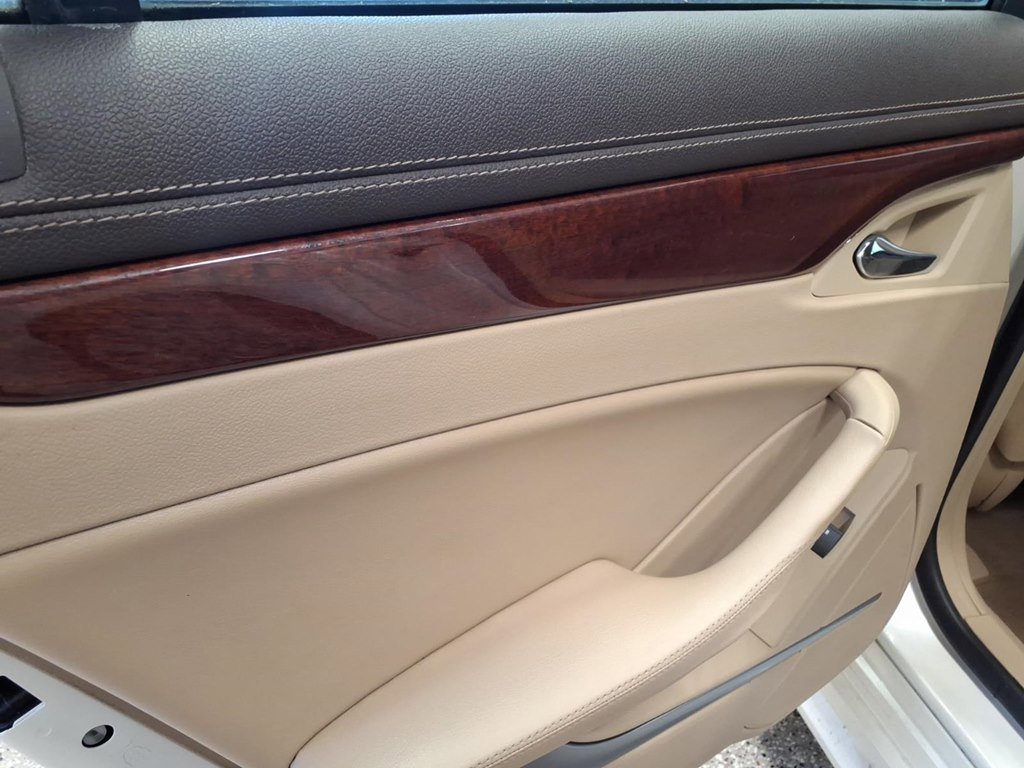 Used 2012 Cadillac CTS Luxury RWD image 18