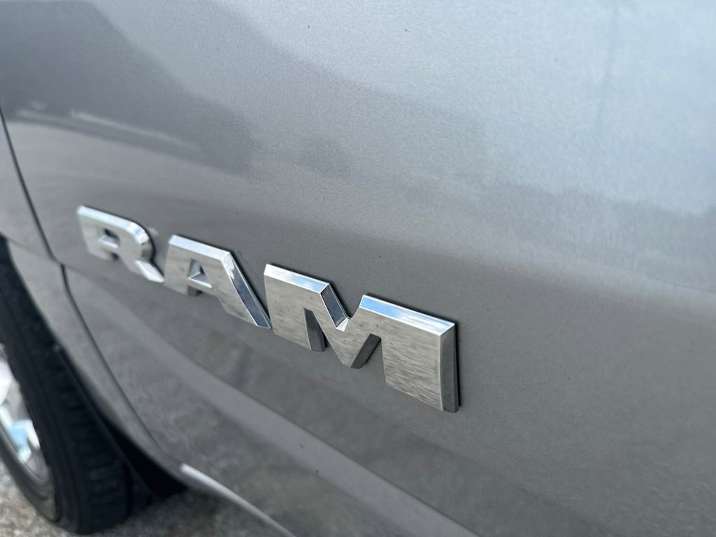 Used 2022 RAM 1500 Big Horn AWD/4WD image 48