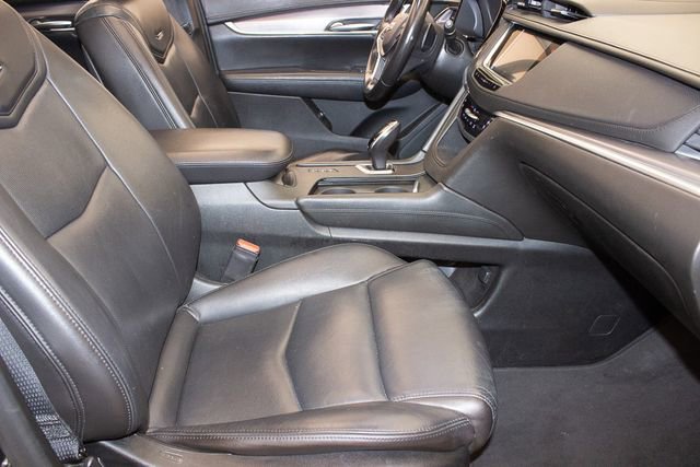 Used 2018 Cadillac XT5 Premium Luxury image 10