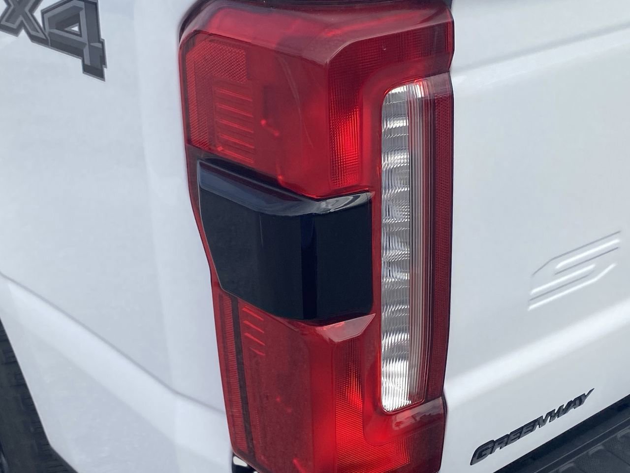 New 2026 Ford F250 Lariat w/ Black Appearance Package AWD/4WD image 8