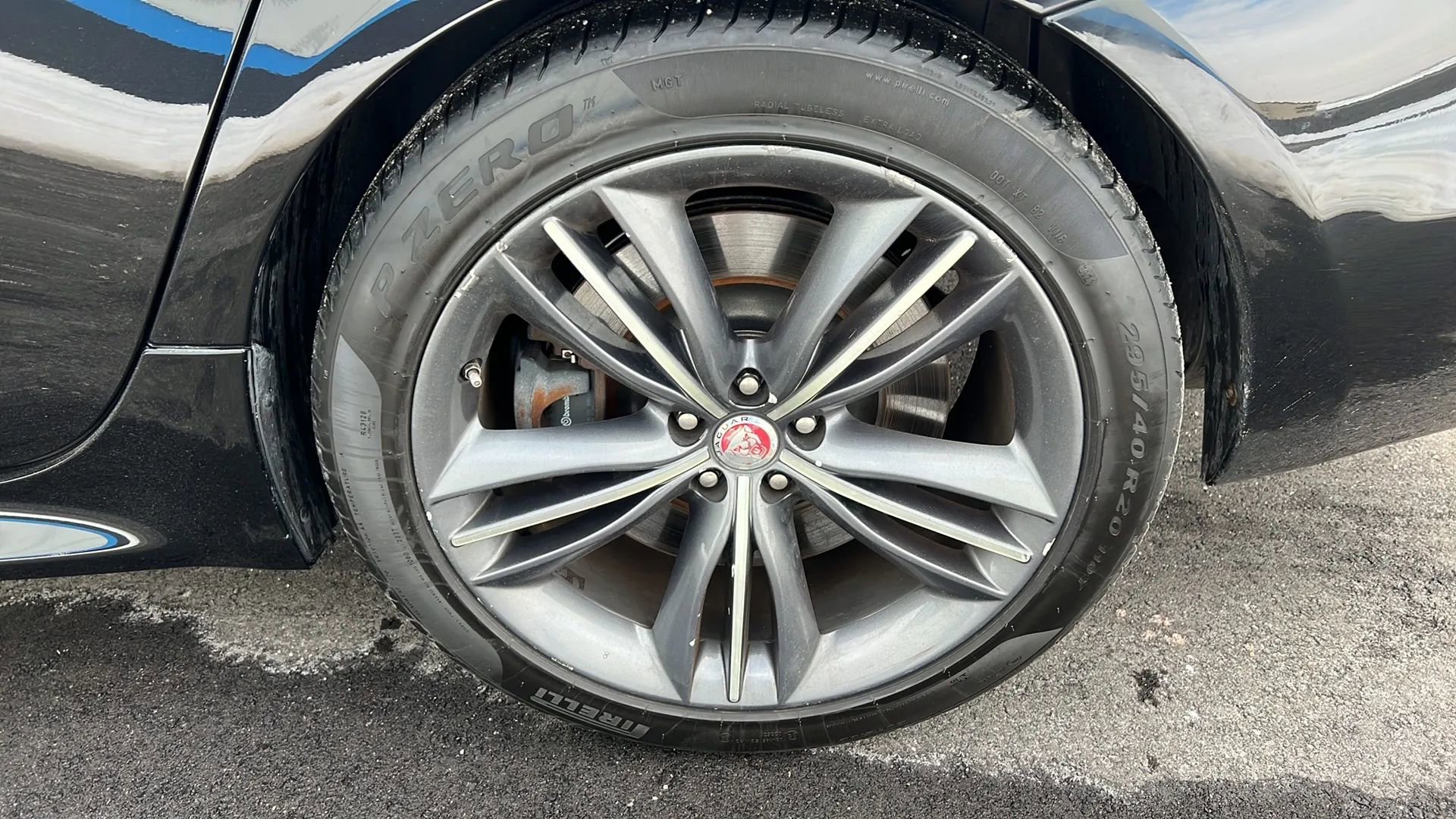 Used 2016 Jaguar XJ Supercharged image 31