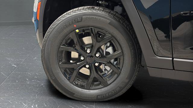 New 2026 Jeep Grand Cherokee Altitude AWD/4WD image 29