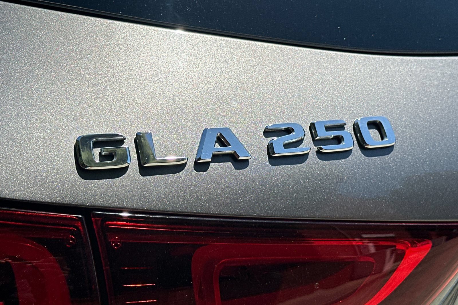 Certified 2023 Mercedes-Benz GLA 250 w/ Premium Package image 40