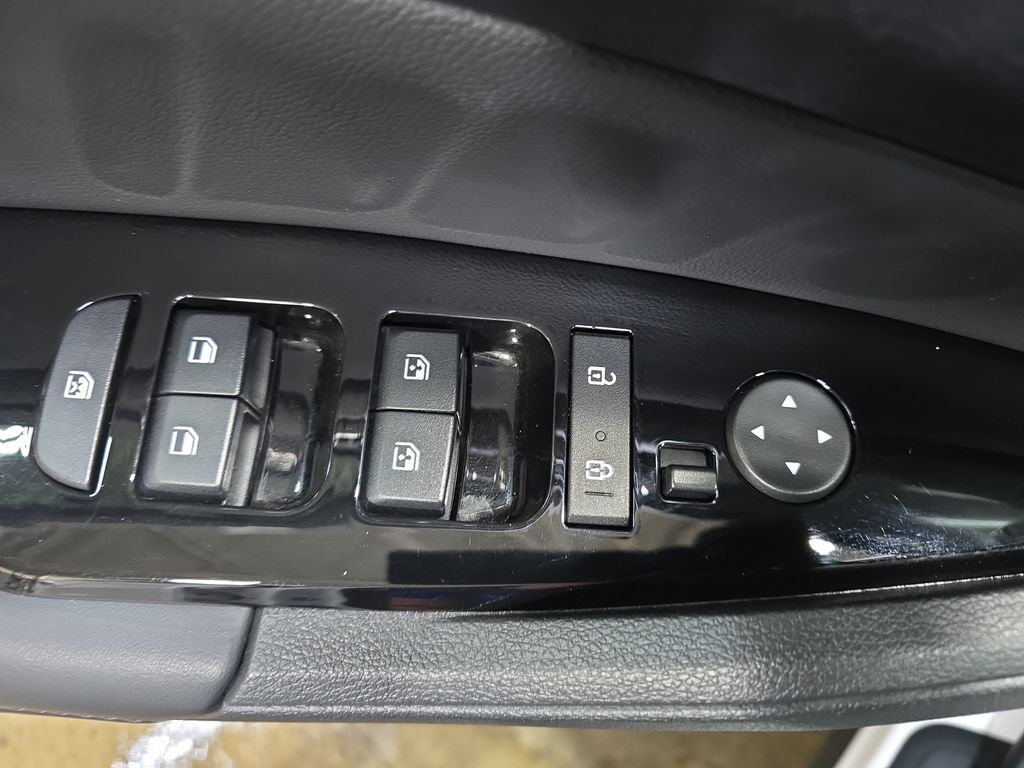 Used 2023 Kia Sportage SX FWD image 30