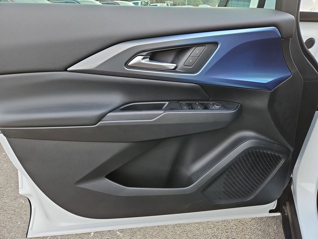New 2026 Chevrolet Equinox EV LT FWD image 14
