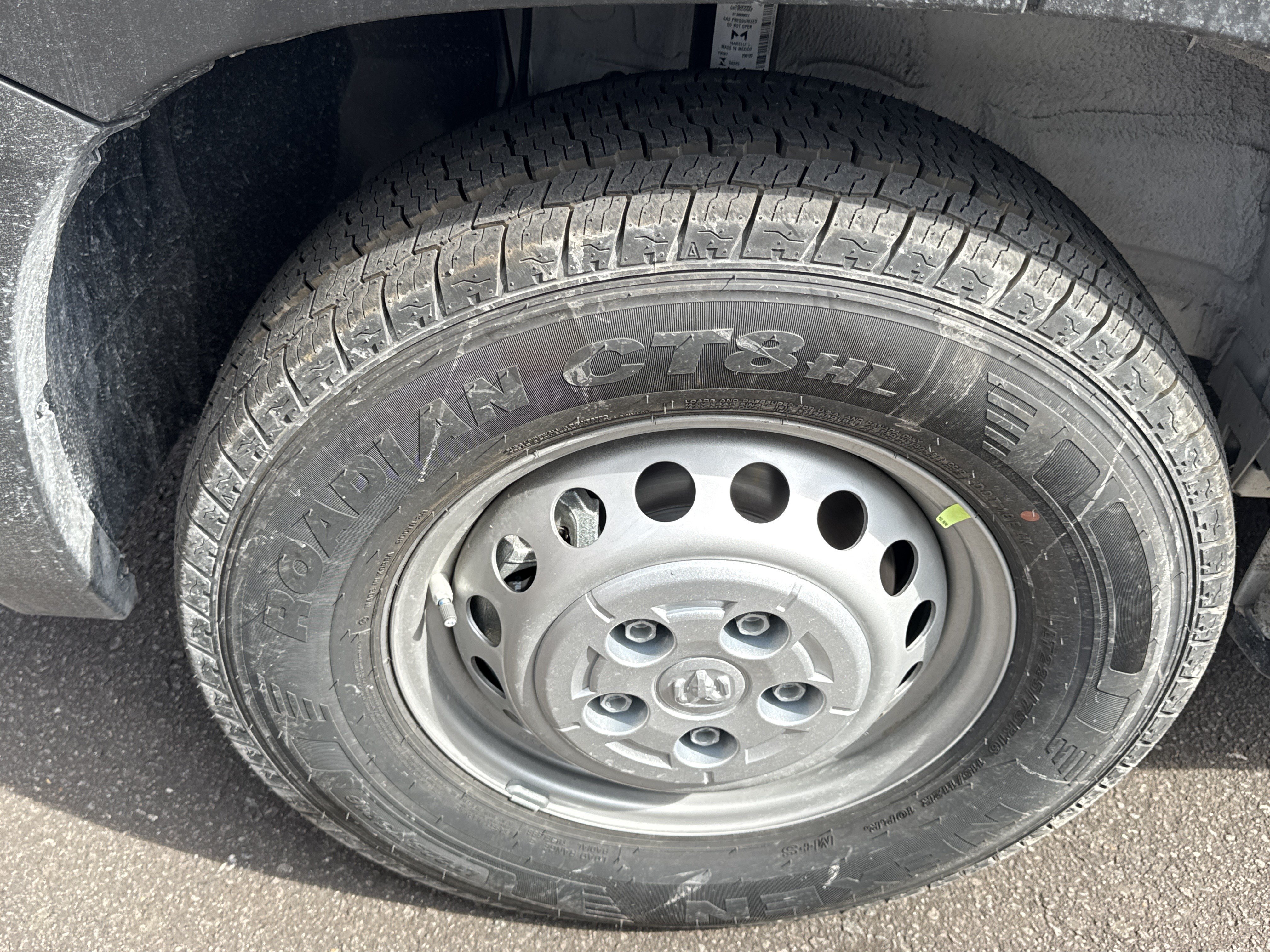 New 2026 RAM ProMaster 2500 w/ Storage Group FWD image 8
