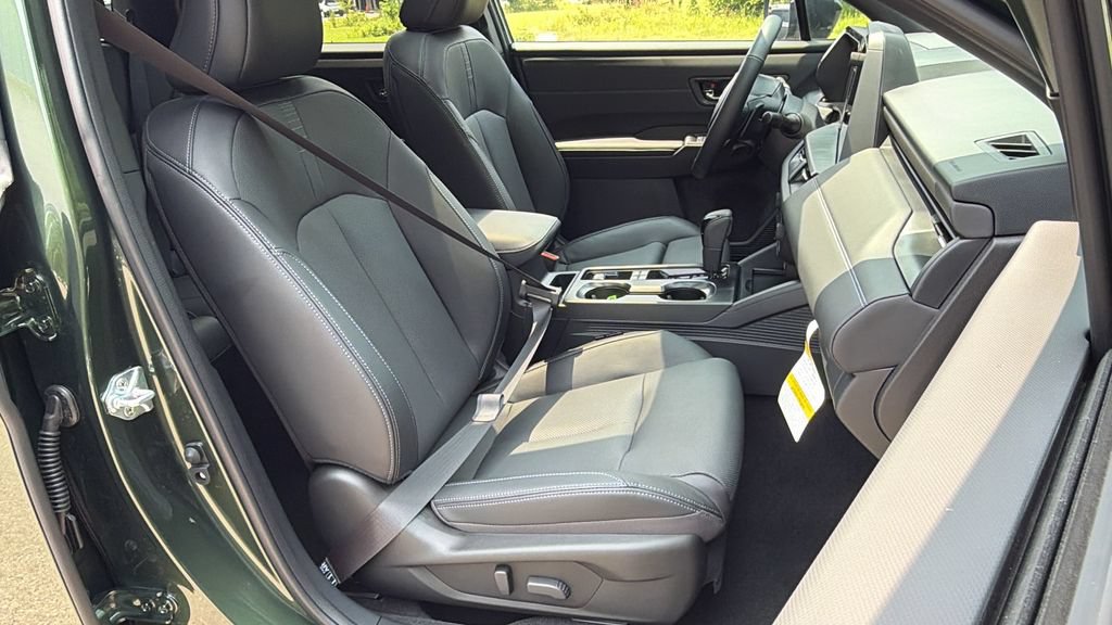 Certified 2026 Subaru Outback Touring AWD/4WD image 8