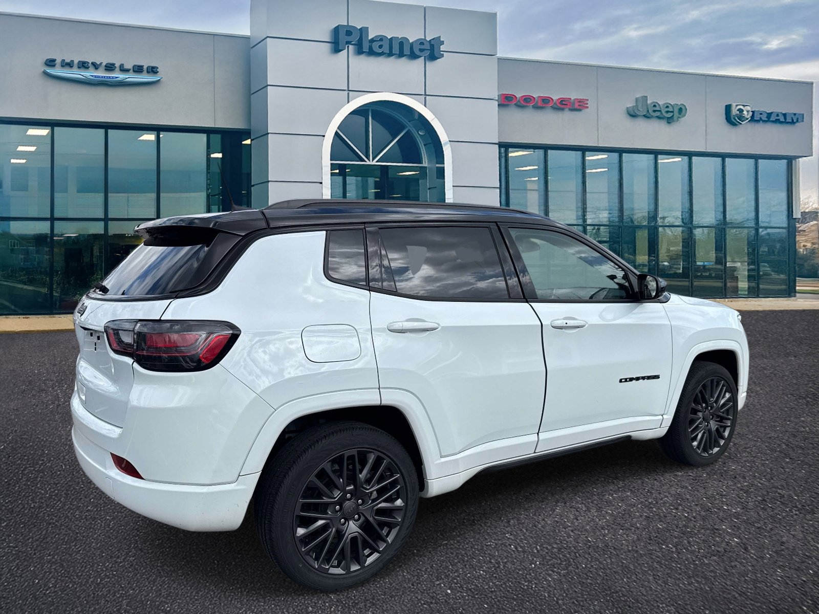 Used 2023 Jeep Compass High Altitude image 2