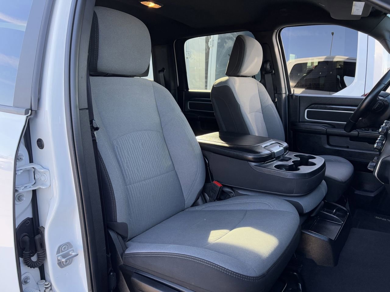 Used 2024 RAM 2500 Big Horn image 28