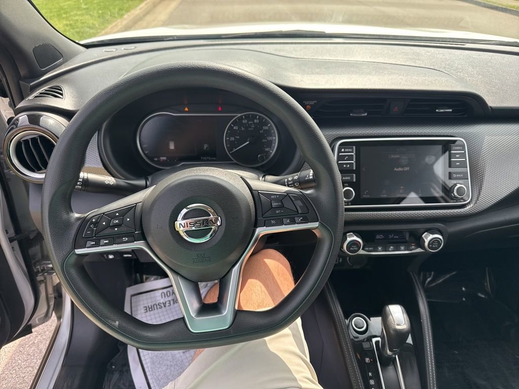 Used 2019 Nissan Kicks SV FWD image 7