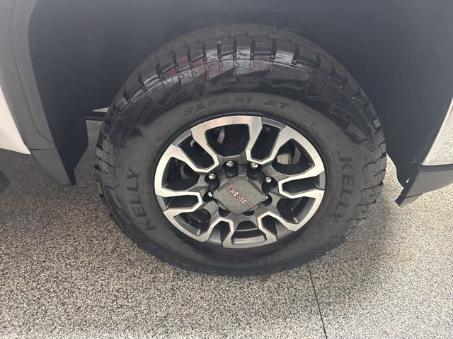 Used 2023 GMC Sierra 2500 SLT w/ SLT Convenience Package AWD/4WD image 22