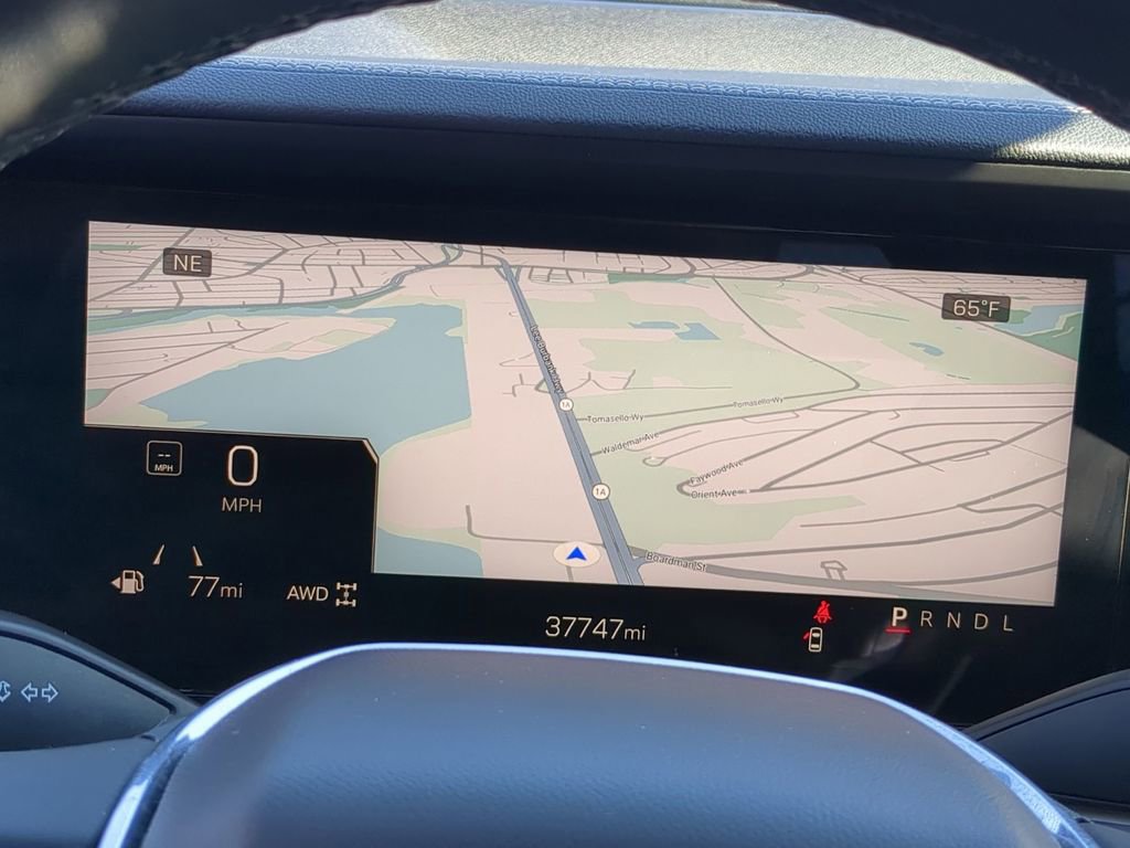 Used 2025 GMC Terrain Elevation image 15