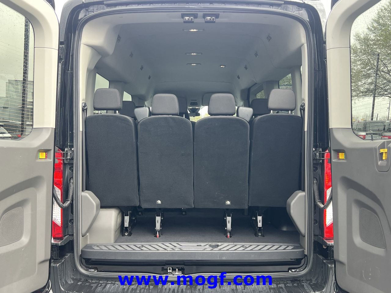 Used 2024 Ford Transit 350 XLT image 20