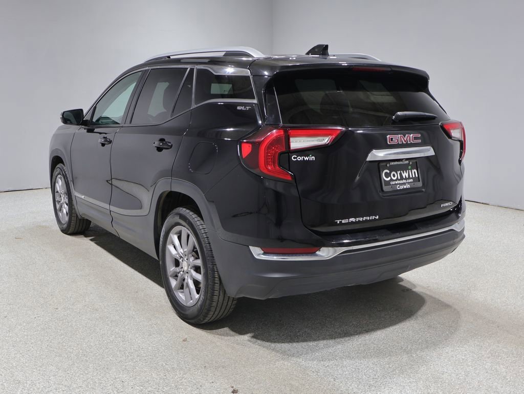 Used 2024 GMC Terrain SLT AWD/4WD image 5
