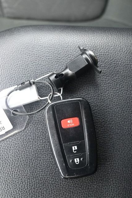 Used 2024 Toyota RAV4 XLE image 9