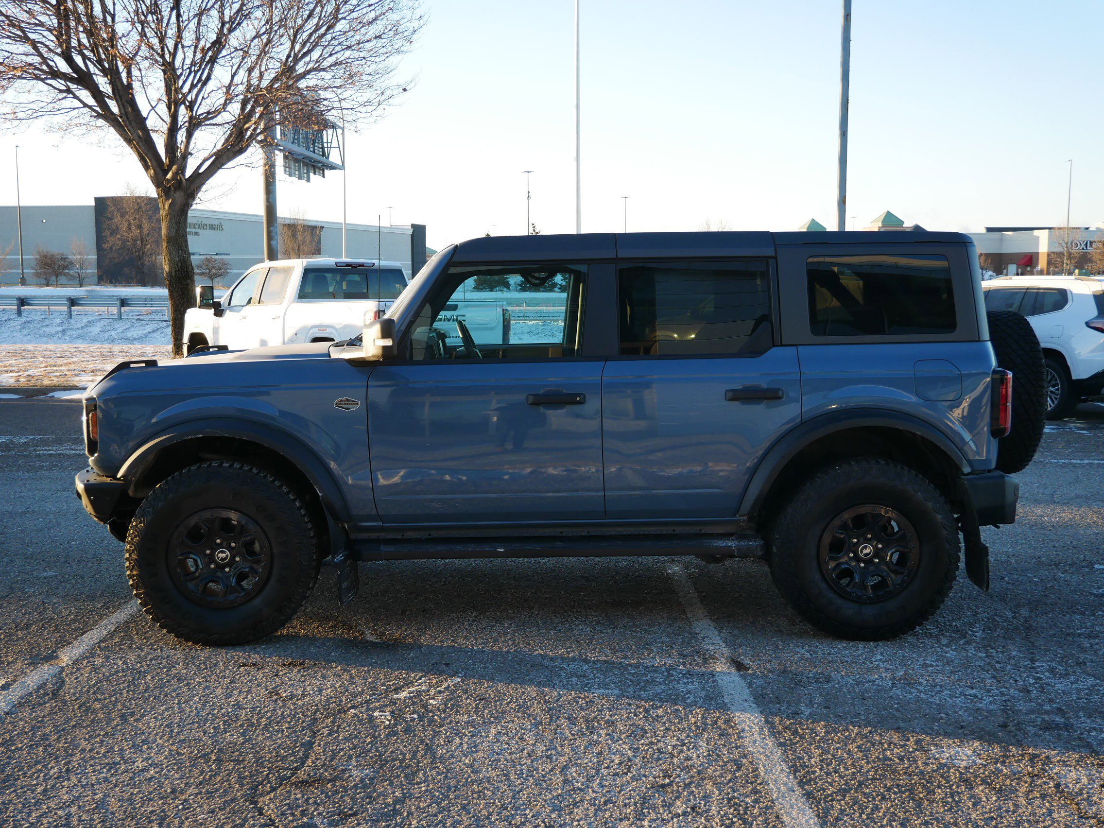 Used 2024 Ford Bronco Wildtrak image 6