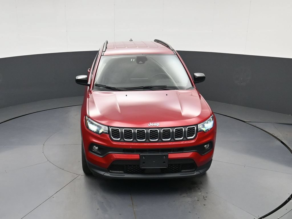 Used 2024 Jeep Compass Latitude AWD/4WD image 29