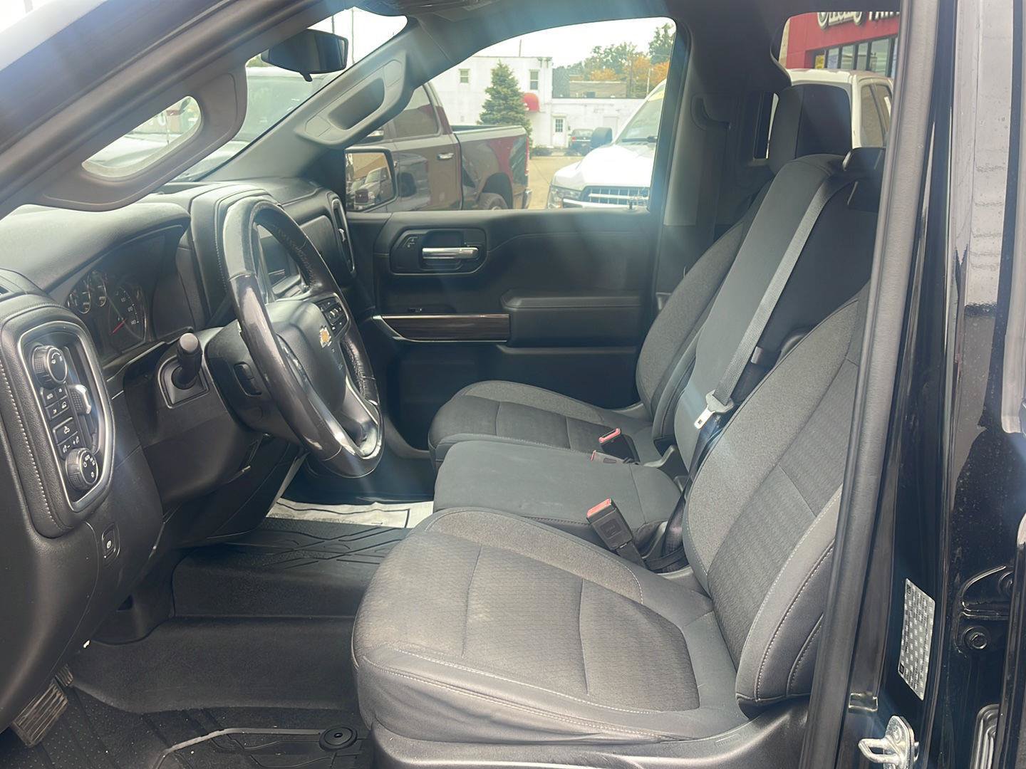 Used 2019 Chevrolet Silverado 1500 LT w/ All-Star Edition AWD/4WD image 16