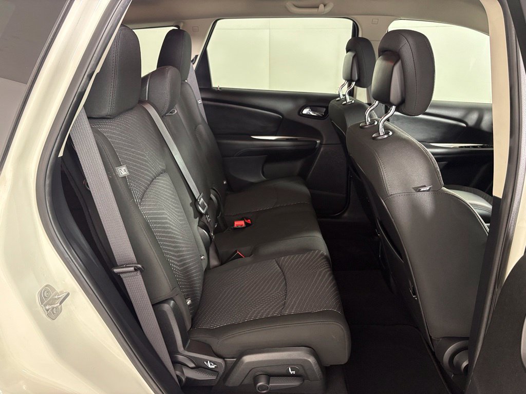 Used 2020 Dodge Journey SE w/ SE Popular Equipment Group FWD image 35