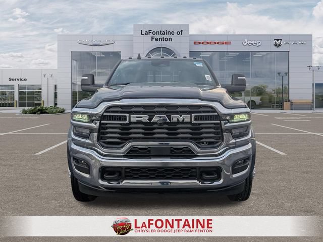 New 2026 RAM 5500 4x4 Crew Cab image 10