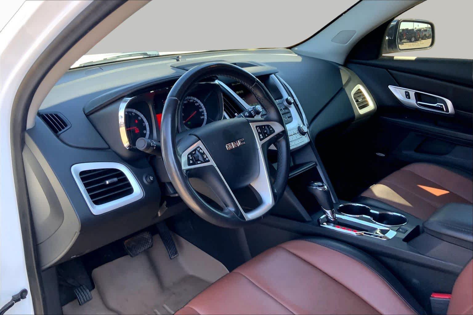Used 2016 GMC Terrain SLT w/ Open Road Package AWD/4WD image 17