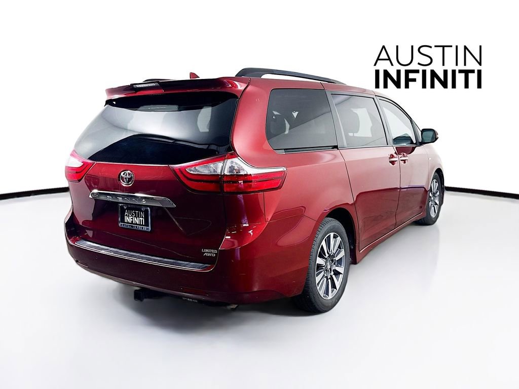 Used 2018 Toyota Sienna Limited Premium w/ Carpet Mat Package image 7