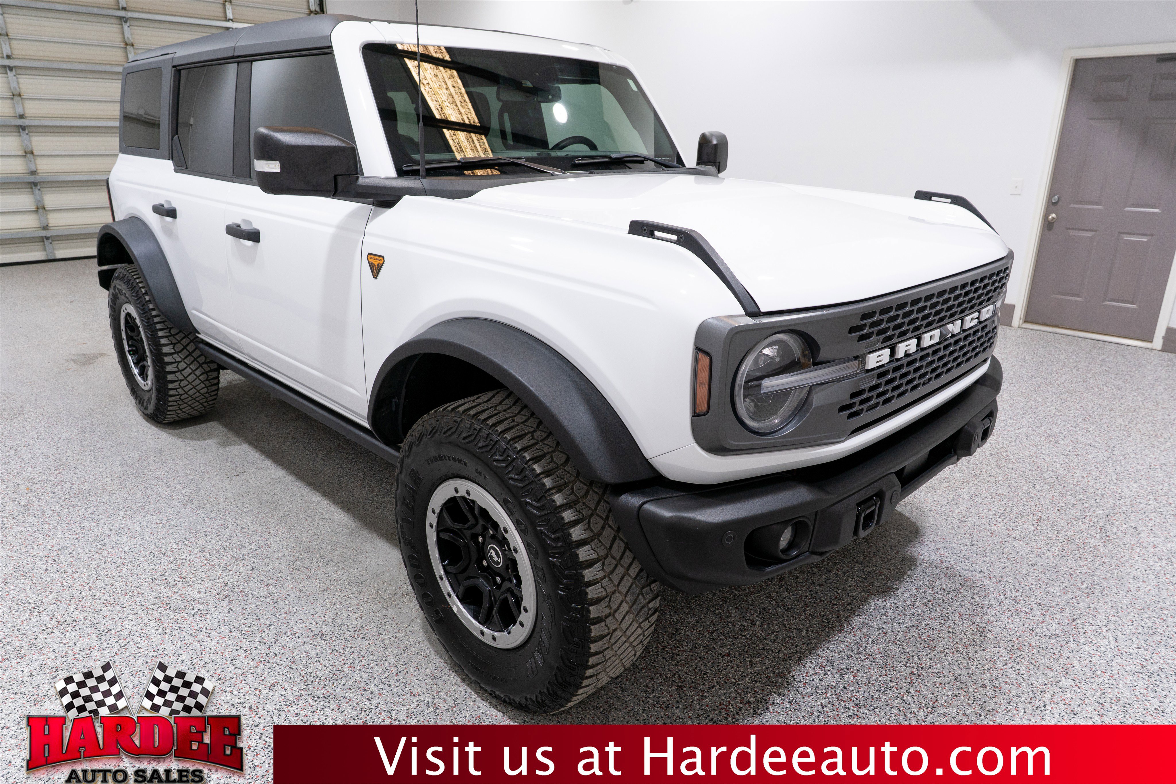 Used 2023 Ford Bronco Badlands w/ Sasquatch Package AWD/4WD image 6