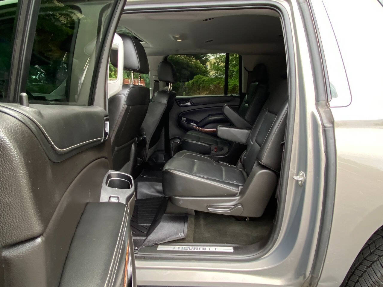 Used 2017 Chevrolet Suburban Premier RWD image 48