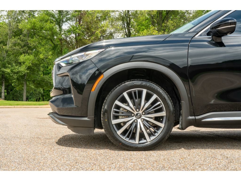 Used 2023 INFINITI QX60 Sensory w/ Cargo Package AWD/4WD image 10