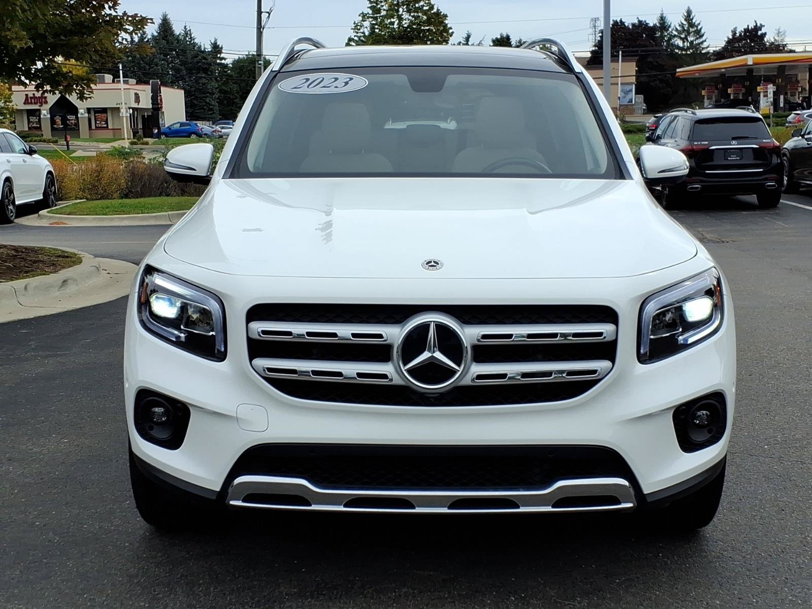 Certified 2023 Mercedes-Benz GLB 250 4MATIC image 9