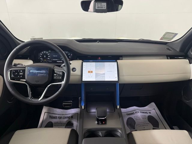 New 2025 Land Rover Discovery Sport Dynamic SE image 19